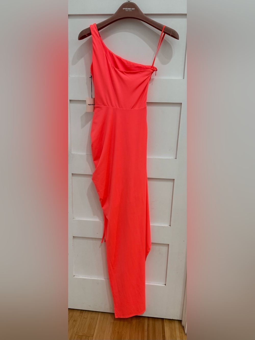 This neon pink Superdown Alanie Maxi Dress NWT size XS - Picture 9 of 10